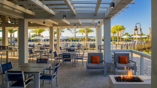 Stunning Views!!-Oceanfront Villa-Heated Pool-Private Balcony-Tiki Bar-Walk to Coligny Plaza photo 20