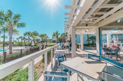 Stunning Views!!-Oceanfront Villa-Heated Pool-Private Balcony-Tiki Bar-Walk to Coligny Plaza photo 28
