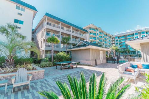 Stunning Views!!-Oceanfront Villa-Heated Pool-Private Balcony-Tiki Bar-Walk to Coligny Plaza photo 47