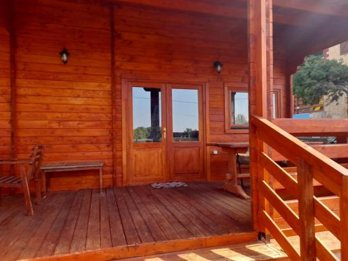 Балкон или терраса в Villa Evenos of 3 bedrooms - Irida Country House of 2 bedrooms with private pools