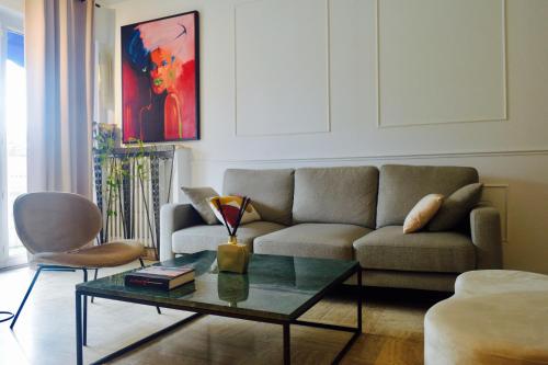 Elegant & Luminous 2-BR - Antibes City Center