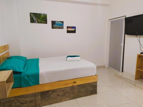 Katil atau katil-katil dalam bilik di RokaDura Hotel