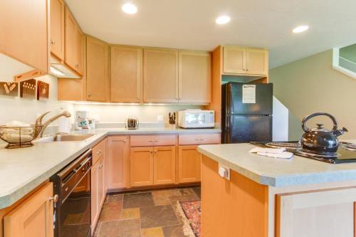 Cuisine ou kitchenette dans l'établissement Mt View 10 | Discover Sunriver