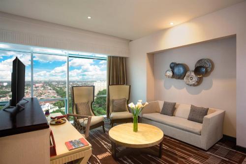 Μια τηλεόραση ή/και κέντρο ψυχαγωγίας στο Swiss-Belresidences Kalibata