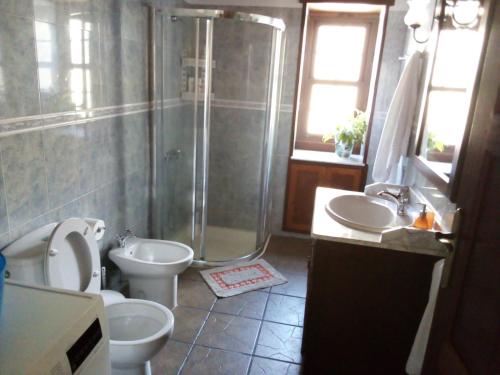 Ванна кімната в Casa El Caldero