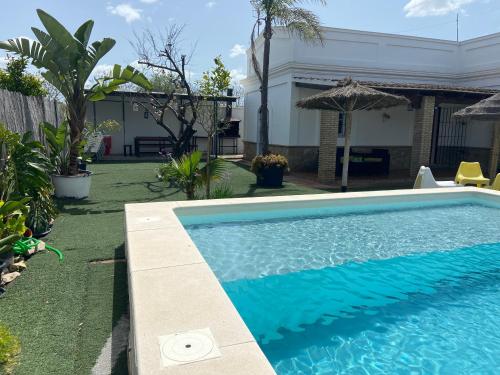 Πισίνα στο ή κοντά στο Casa con Piscina en Sanlucar de Barrameda