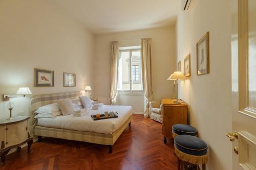 Velluto elegant apartment near the Duomo