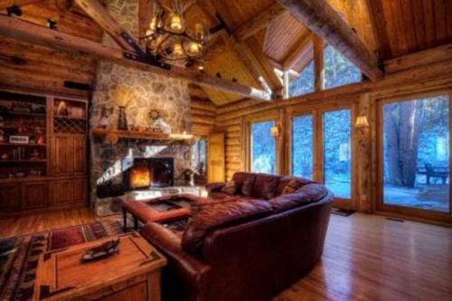 Thunderhead Falls Lodge – Photos 2