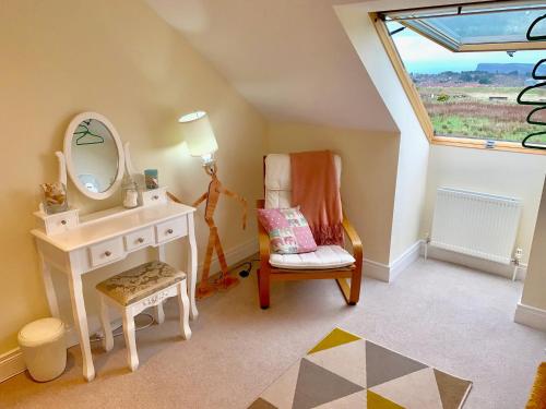 Gallery image of Loft Room @ Sean and Janes in Ballycastle