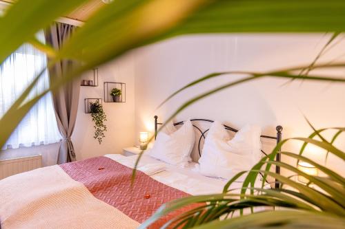 Katil atau katil-katil dalam bilik di Ferienhaus mit 2 Wohnungen - ideal für Familien & Gruppen