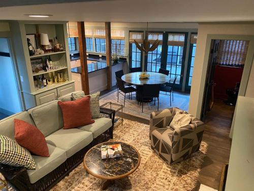 Gallery image of Faraway Nantucket in Nantucket