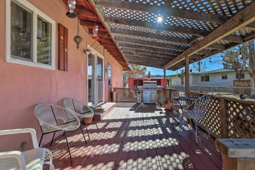 Gallery image of Home with Fire Pit Relax and Retreat by Joshua Tree! in Yucca Valley