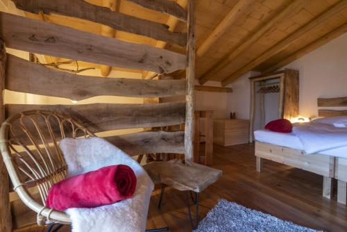 a bedroom with two bunk beds and a bed at Casa Vacanza Ca' de l'elmo in Castello dellʼAcqua