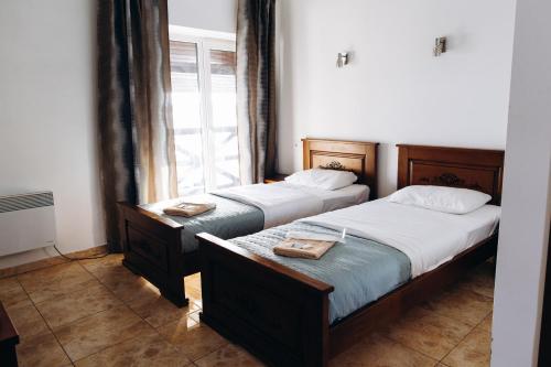 Ảnh trong thư viện ảnh của Café Chalet Edelweiss Holiday Home ở Zbarazh