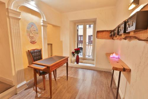 Grottini Luxury Suites ~ Pantheon