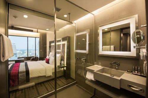 Koupelna v ubytování Novotel Kolkata Hotel and Residences