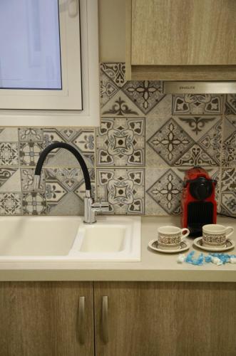 Marinos Suites
