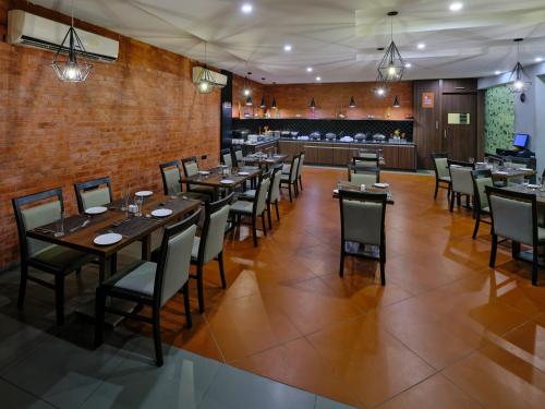 Gallery image of Pride Biznotel Manjusar Vadodara in Vadodara