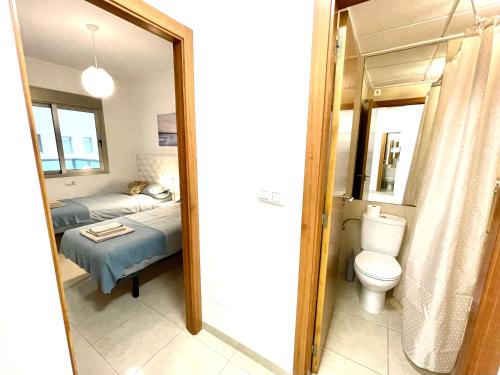 Ένα μπάνιο στο La Manga Apartamento - primera linea