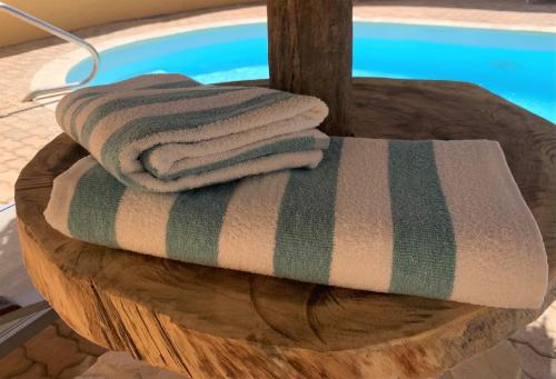 Bazén v ubytování Montana Eco Resort Aruba nebo v jeho okolí