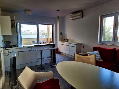 BELLEVUE - Old Navalis – Photos 4