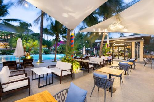 Πισίνα στο ή κοντά στο Hoang Ngoc Beach Resort