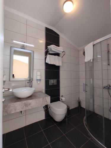 Gallery image of Mimoza Hotel in Oludeniz