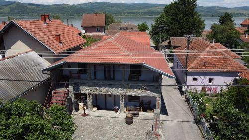Nespecifikovaný výhled na hory nebo výhled na hory při pohledu z apartmánu