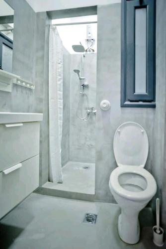 The old Tailor Factory White Room