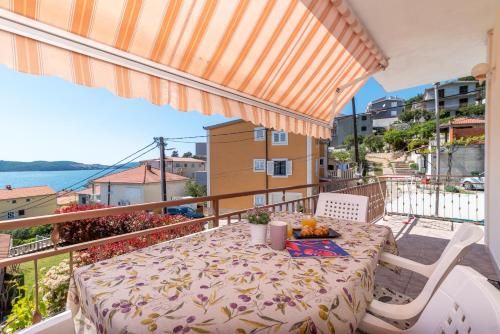 Comfortable apartment near the sea