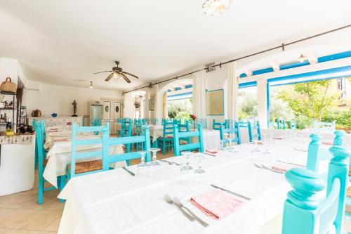 Ristorante o altro punto ristoro di Hotel S'Ortale Possibilità di Parcheggio interno e Ristorante all'aperto