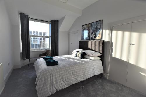 Afbeelding uit fotogalerij van Dwell Living - Central 4 bedroom Contractor Family Friendly in Sunderland