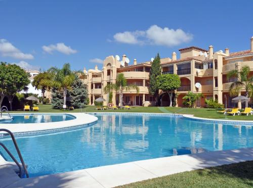 Apartamentos El Portón (Spānija Lakala de Mihasa) - Booking ...