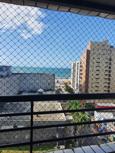 - Balcón con vistas a la ciudad en Praia Mansa Suíte Hotel, en Fortaleza