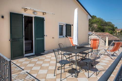 A09 - Poggio, delizioso trilocale con vista mare