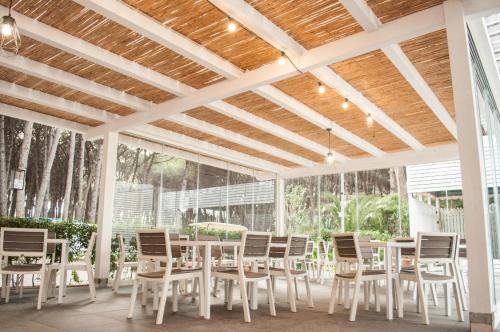 Restaurace v ubytování Camping Village Mare Pineta