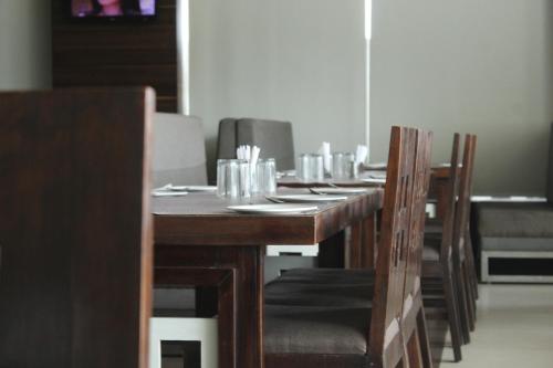 TV a/nebo společenská místnost v ubytování Hotel Sarvoday & Restaurant