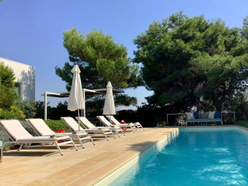 Πισίνα στο ή κοντά στο Kubo Sea Views Luxury Escape