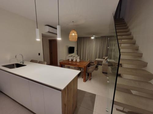 Lovely 3 beds 3 baths Penthouse with rooftop pool.