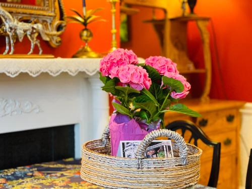 Gambar di galeri bagi Charlotte's Rose Inn di Charlottetown