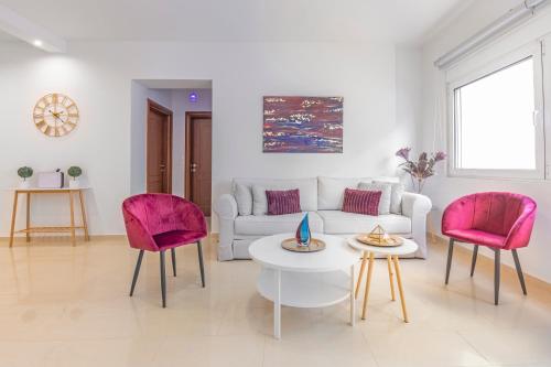 Imagem da galeria de Central Luxurious Apartments Close to the Sea em Rodes
