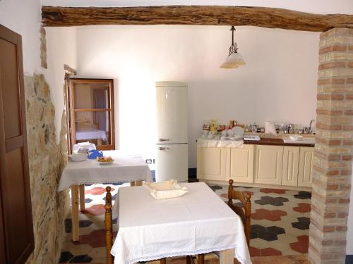 Casa Camilla Sardegna tesisinde mutfak veya mini mutfak