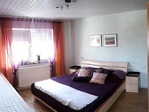 Postel nebo postele na pokoji v ubytování Städtle-Blick