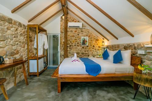 Gallery image of Green Valley Veal Pouch in Kampot