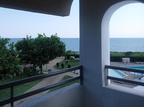 Gallery image of Skion Palace Beach Hotel-Bungalows & Boutique Hotel in Nea Skioni