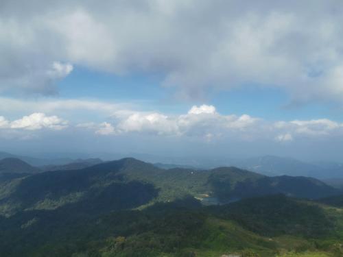 ゲンティンハイランドにある5-6 PAX Family Room Skyview Golden Hills, Genting Highlandsのギャラリーの写真