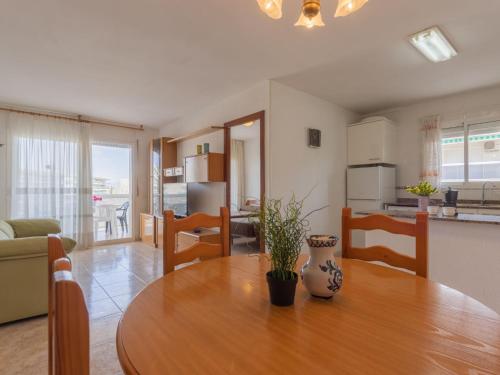 Kuchyň nebo kuchyňský kout v ubytování Apartment Living Park by Interhome