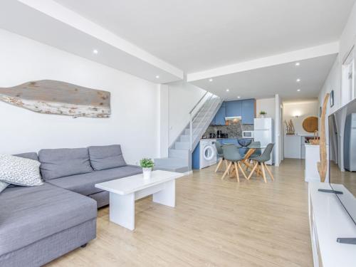 Apartment Port Canigó-9 by Interhome