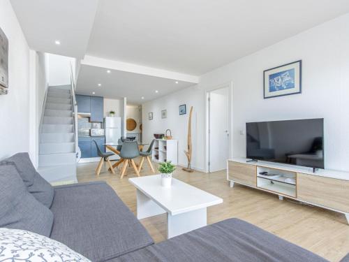 Apartment Port Canigó-9 by Interhome