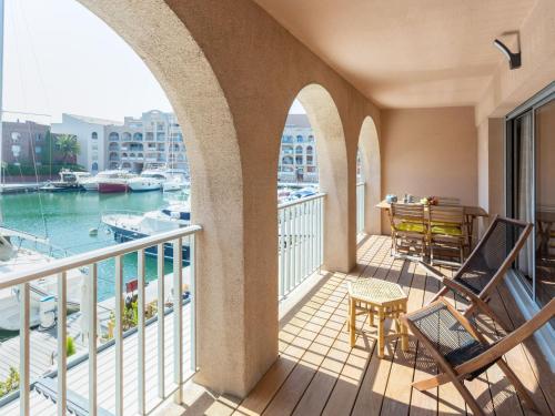 Apartment Port de la Gavine I-1 by Interhome
